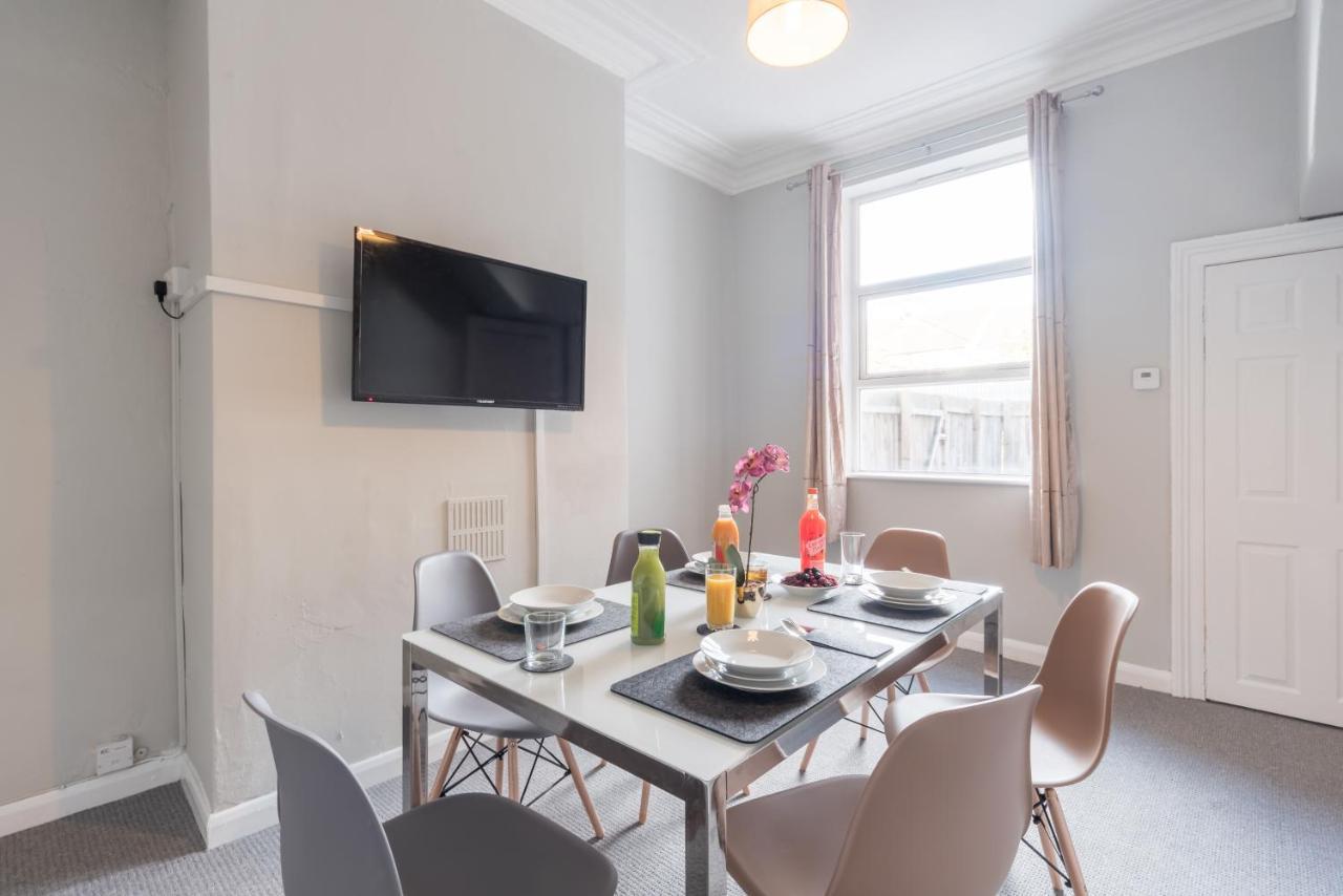 3 Bedroom Saks - 2 Living Area House In Newland Ave Hull Kingston upon Hull Exterior foto
